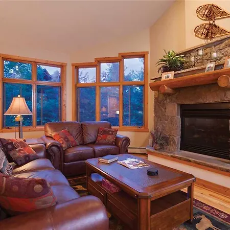 2748 Waterstone Villa